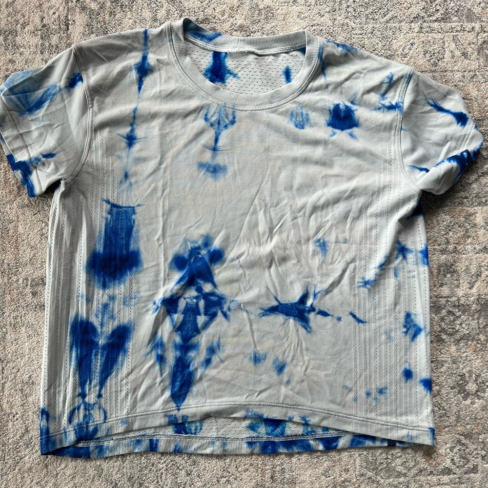 lululemon athletica Blue Tie-Dye Short Sleeve Tee